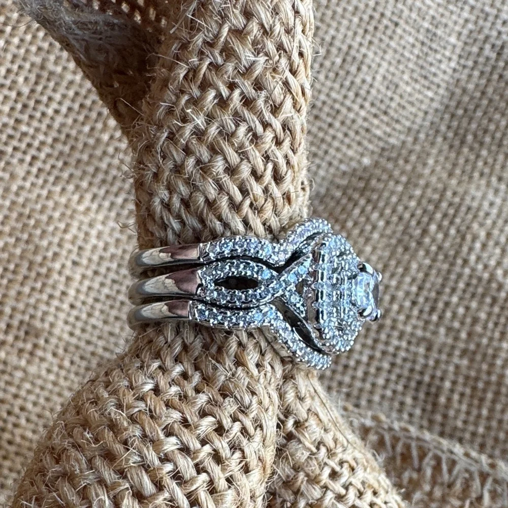 Sparkly CZ Elegant Silver Diamond Ring Wedding  Size 10